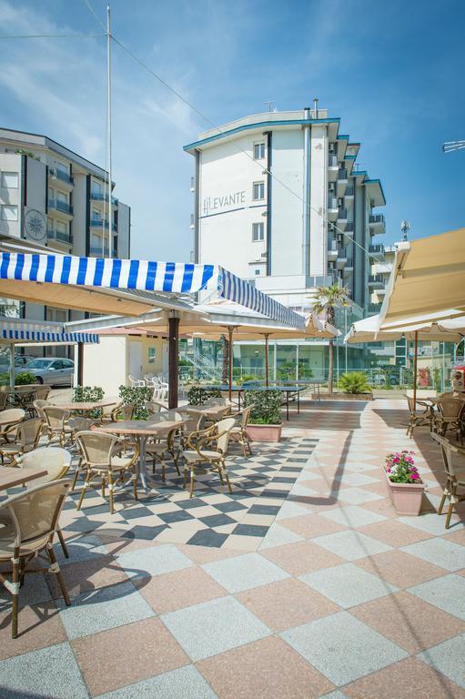 Hotel Levante Sul Mare 리도 디 사비오 외부 사진