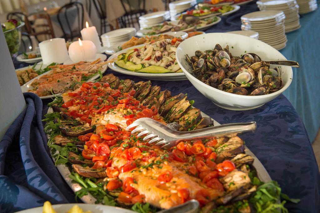 Hotel Levante Sul Mare 리도 디 사비오 외부 사진