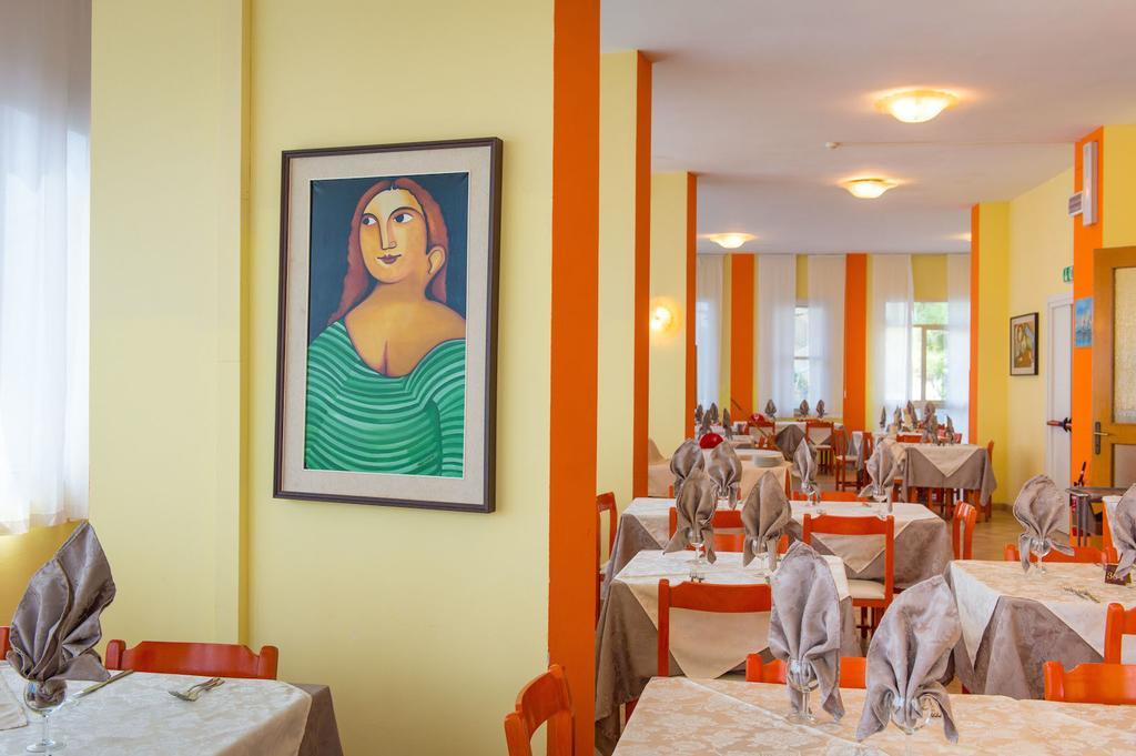 Hotel Levante Sul Mare 리도 디 사비오 외부 사진