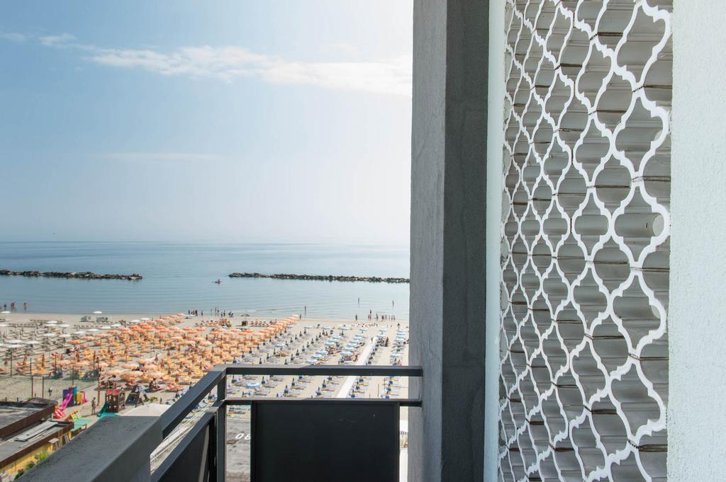 Hotel Levante Sul Mare 리도 디 사비오 외부 사진